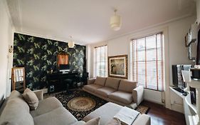 Stylish 2 Bedroom Flat In Camden Town